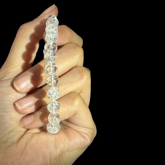 Crackled Quartz Bracelet - Picture 4 of 7